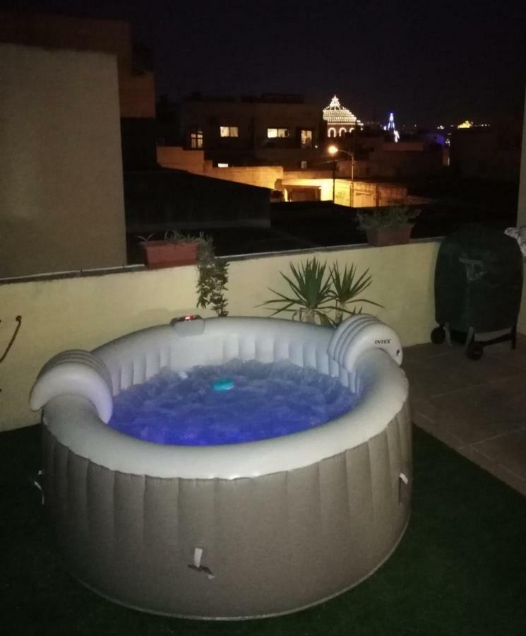 Studio Apartment With Private Terrace, Jacuzzi & Views Mosta Exterior photo